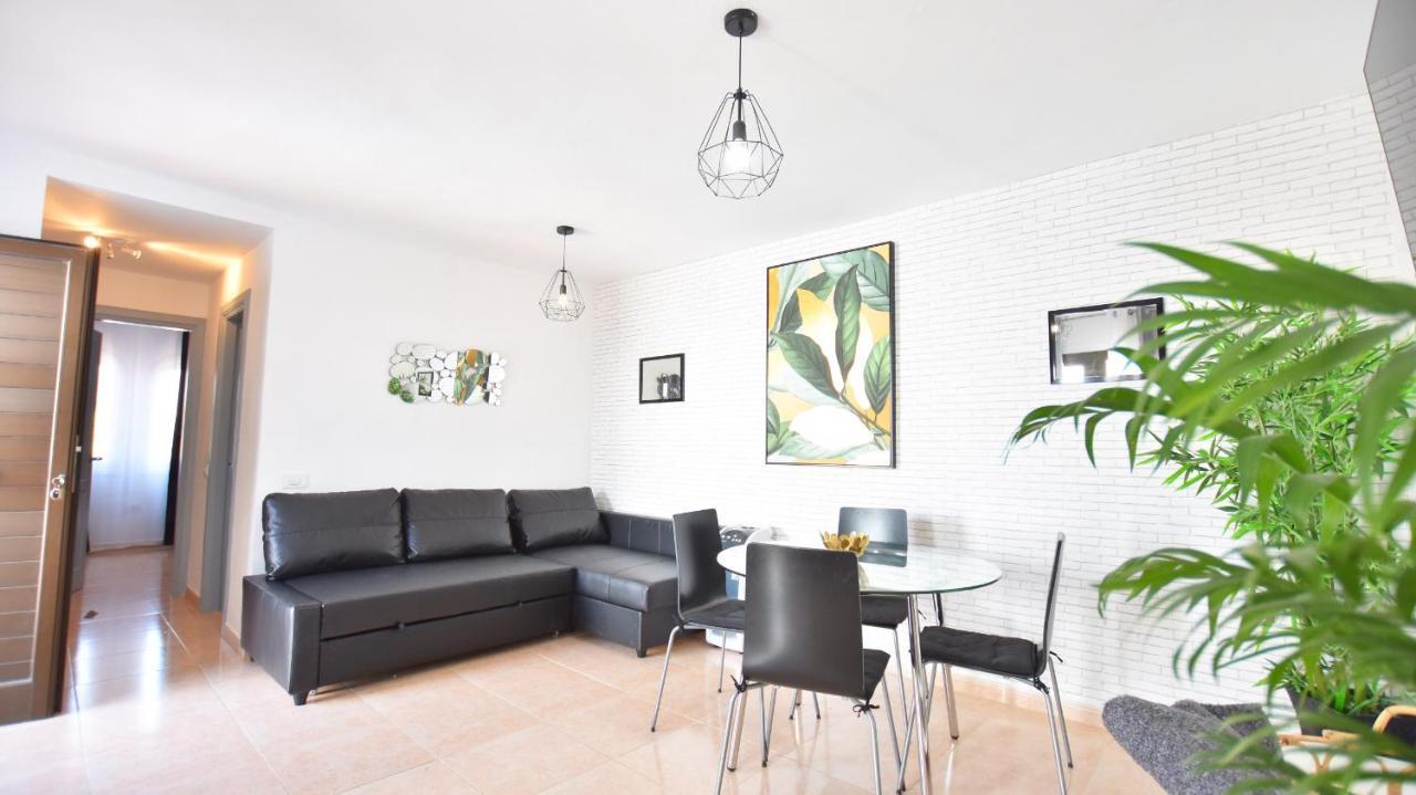 Book Jet - Oasis Pool View Apartment Corralejo Exterior photo